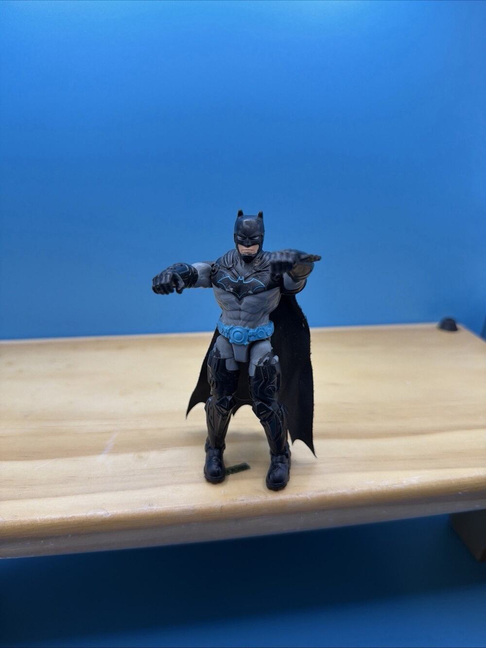Spin Master DC Comics BAT-TECH BATMAN Blue Belt Action Figure 4" #D031